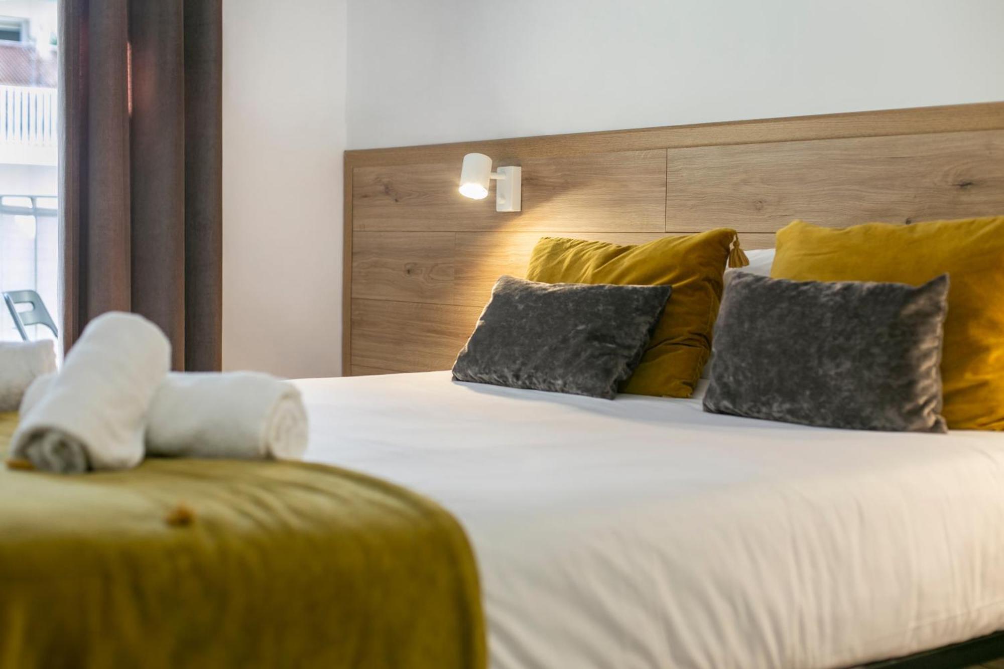 Chic And Modern Apartments In Gracia Barcelona Buitenkant foto